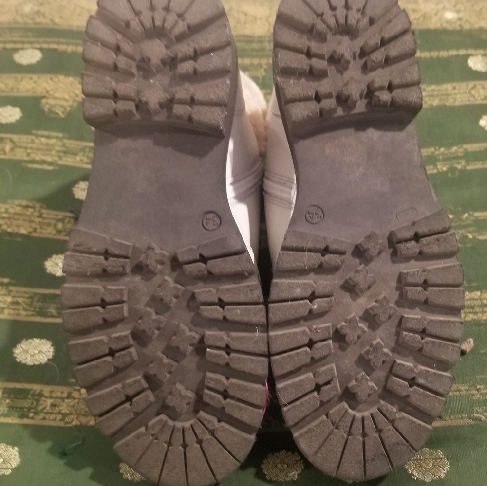 White leather boots - Picture 6 of 6